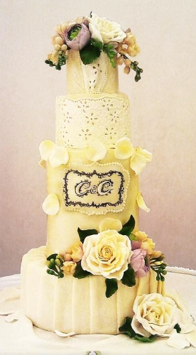 12-eksklyuzivnyj-svadebnyj-tort