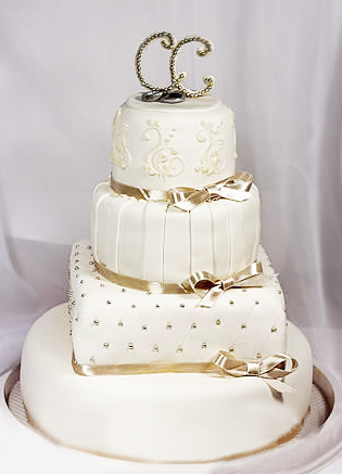 13-ehksklyuzivnyj-svadebnyj-tort