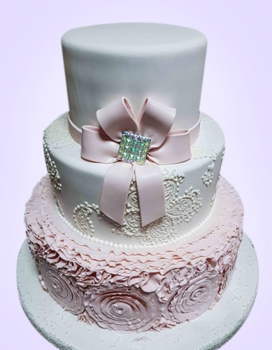 16-kupit-svadebnyj-tort